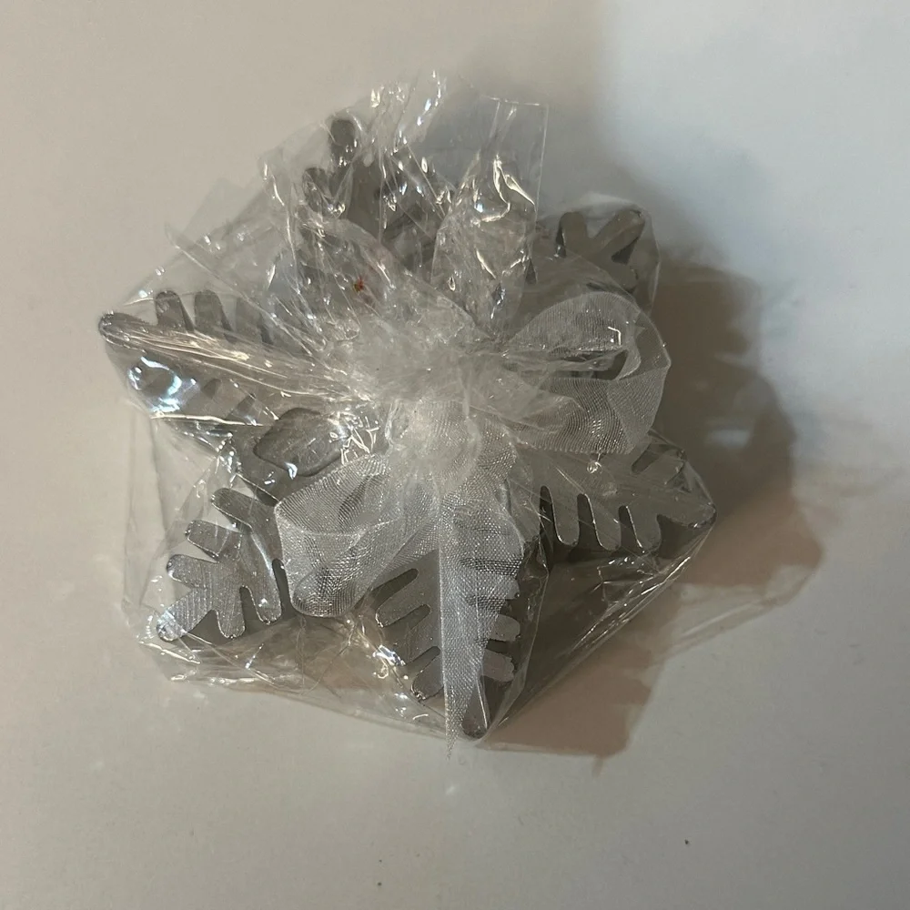 Silver Snowflake Candle